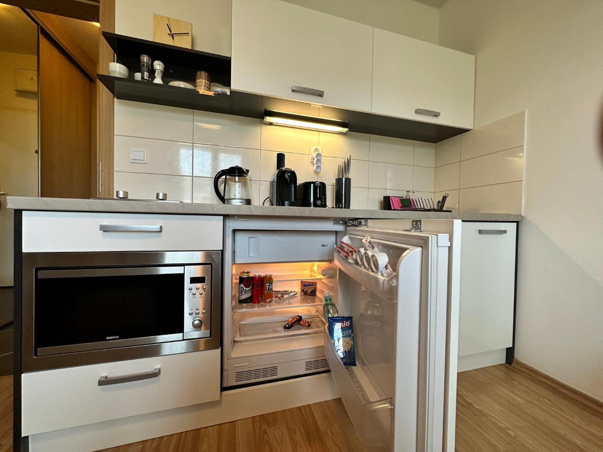 Cozy Studio Apartment In The Wider Center براتسيلافا المظهر الخارجي الصورة